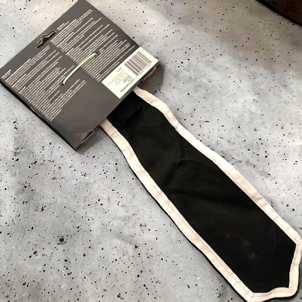 Brand New Light-Up Necktie – Make a Statement at Your Next Event! Costume - Picture 4 of 7